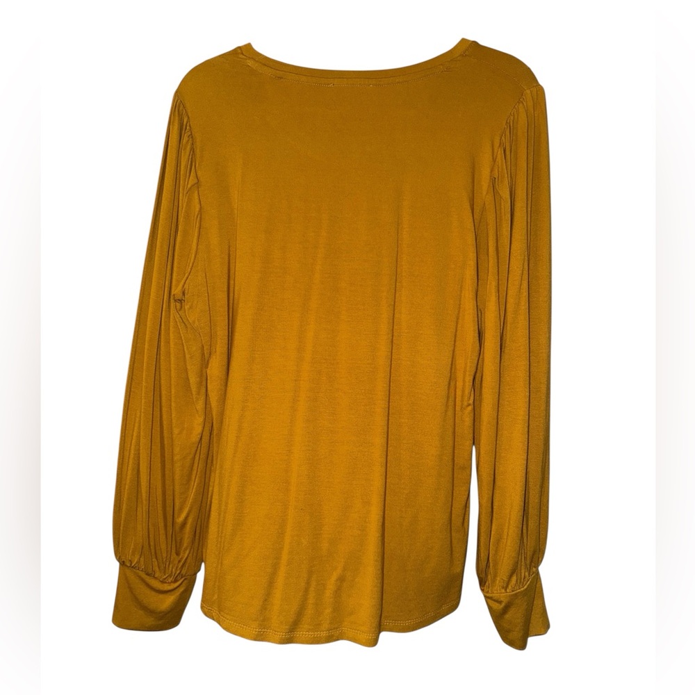 Tahari Women's Long Sleeve billowy sleeve top in honey 🍯 - Picture 2 of 6